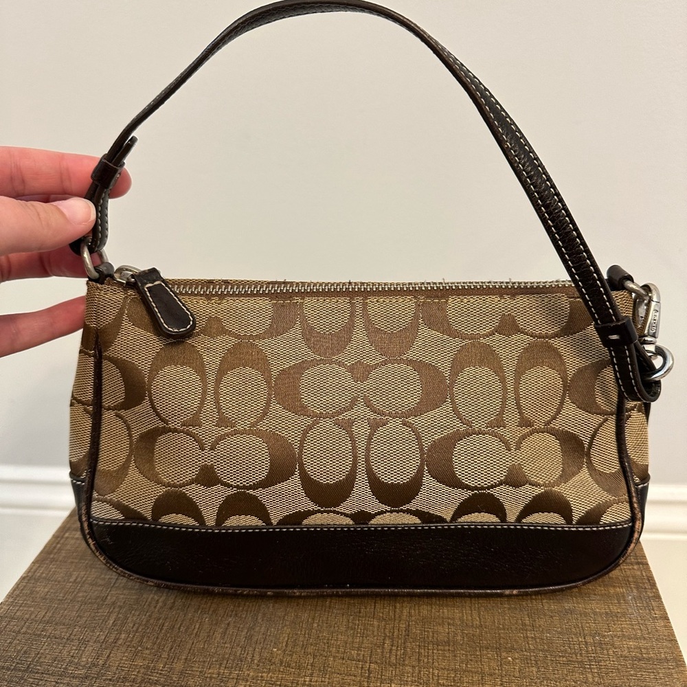 Small vintage coach shoulder bag